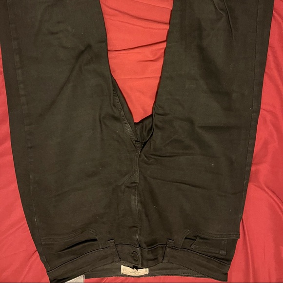 Jeans - Picture 1 of 3